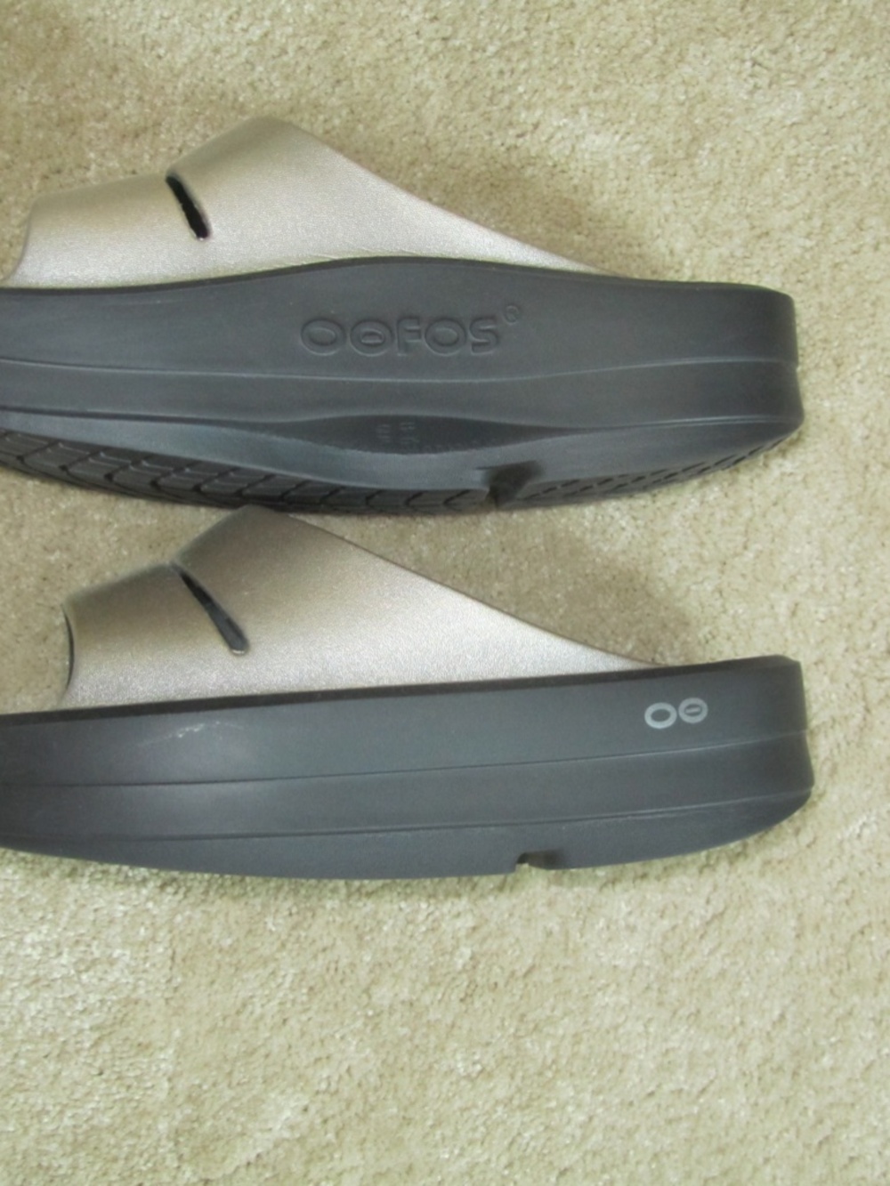 OOFOS Recovery Platform Slides - Picture 3 of 6